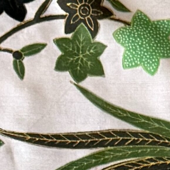 Vintage Kanebo Japanese Peacock and Floral Silk Scarf 32" X 32" - Picture 13 of 15